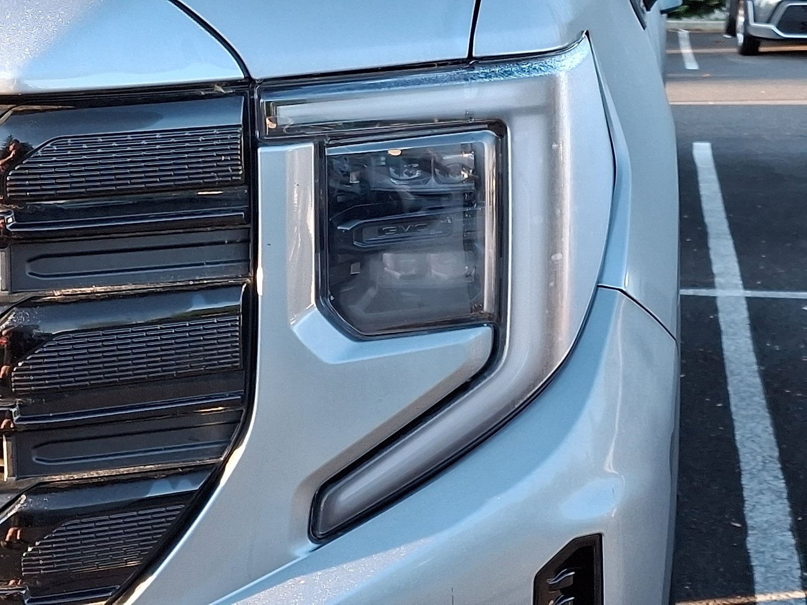 Used 2023 GMC Sierra 1500 Elevation AWD/4WD image 9