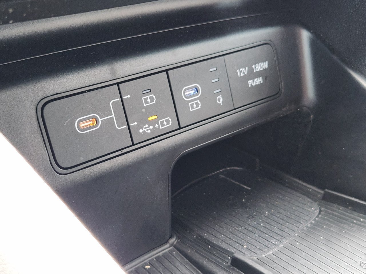 Used 2025 Hyundai Tucson SEL FWD image 16