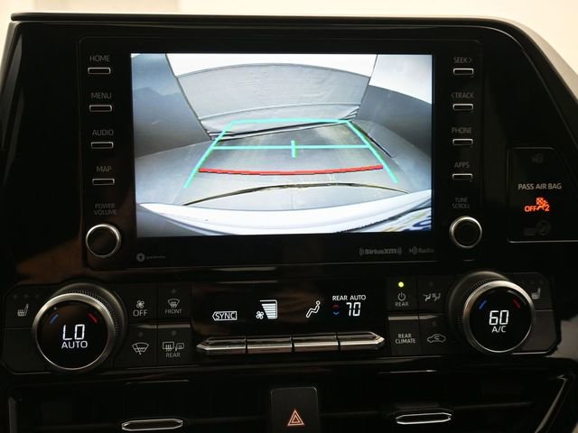 Used 2021 Toyota Highlander XLE image 34