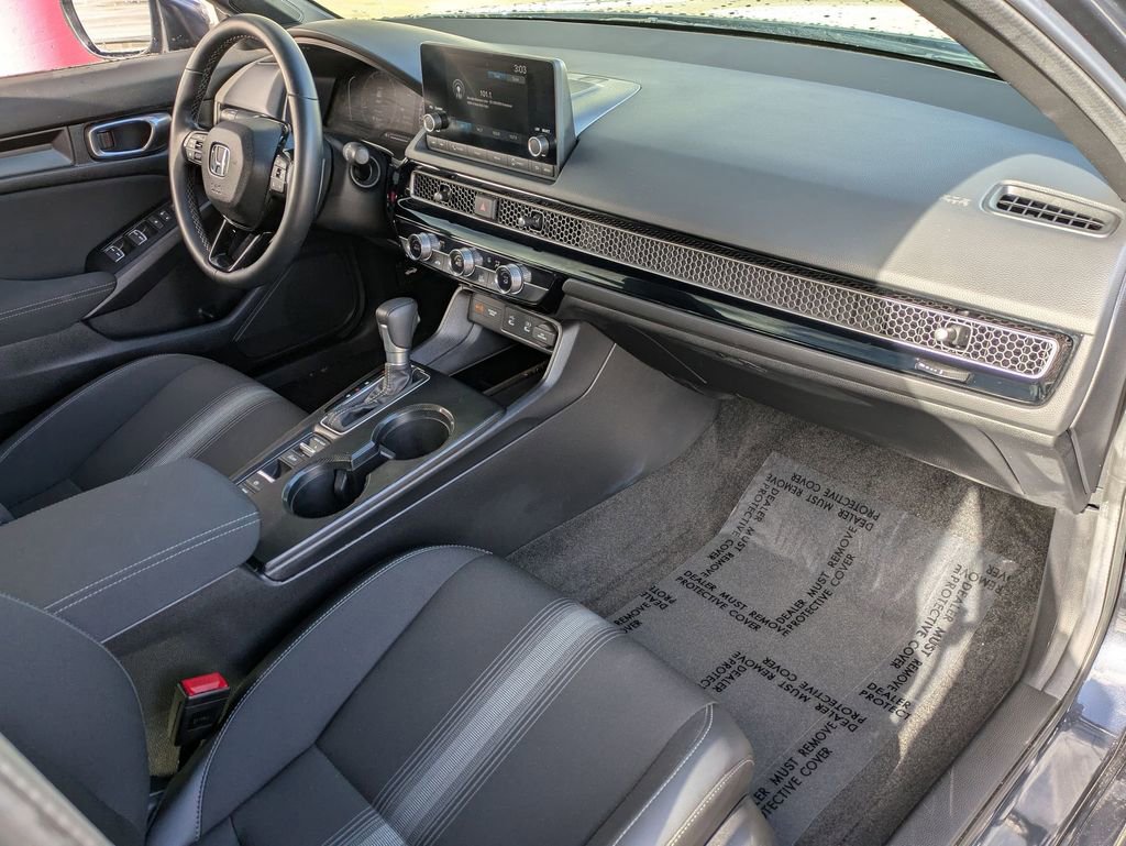 Used 2025 Honda Civic Sport image 29