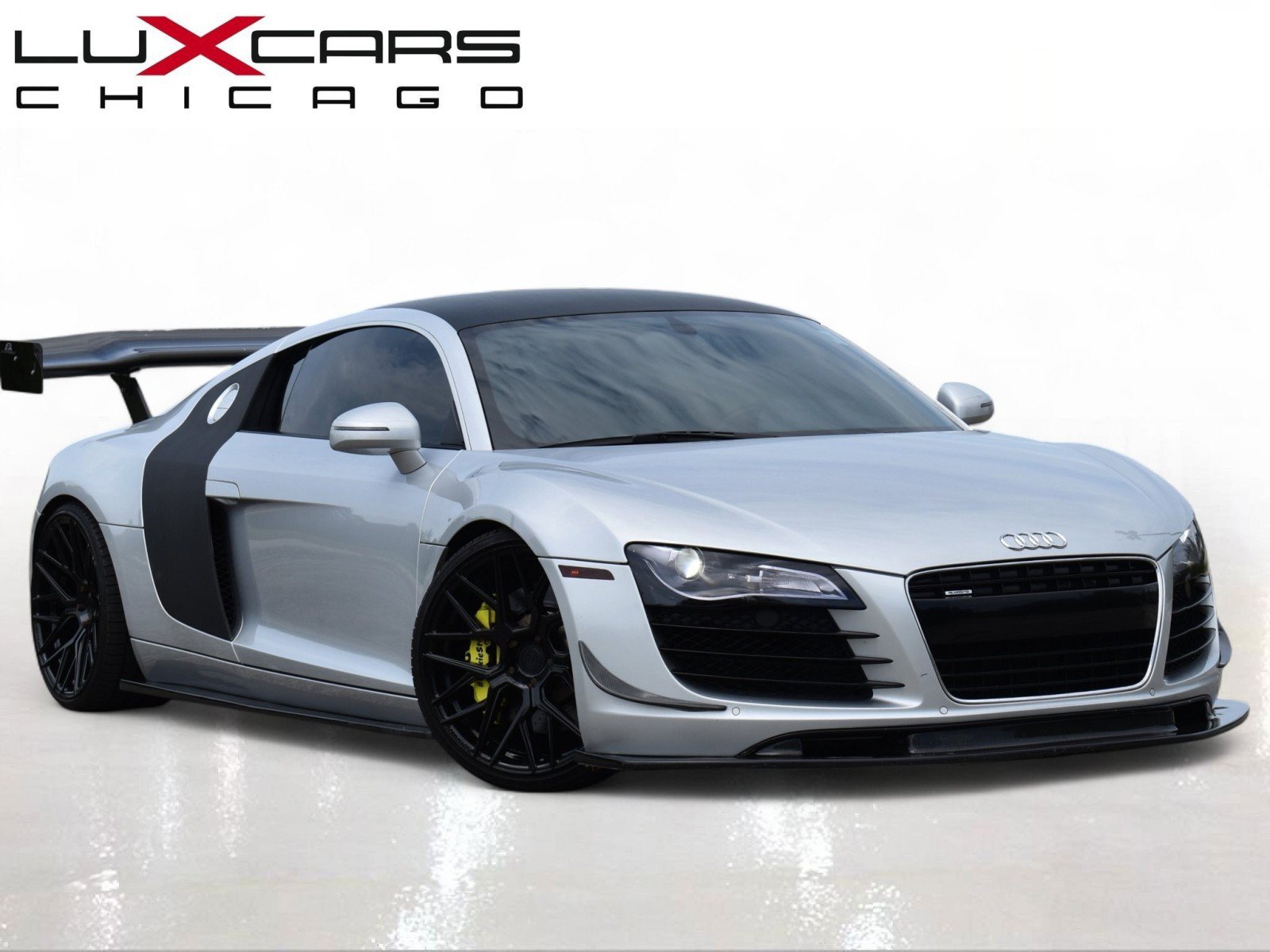 Used 2009 Audi R8 V8 w/ Premium Pkg AWD/4WD image 2