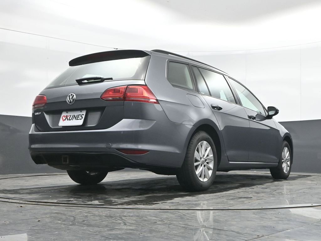Used 2016 Volkswagen Golf S FWD image 34