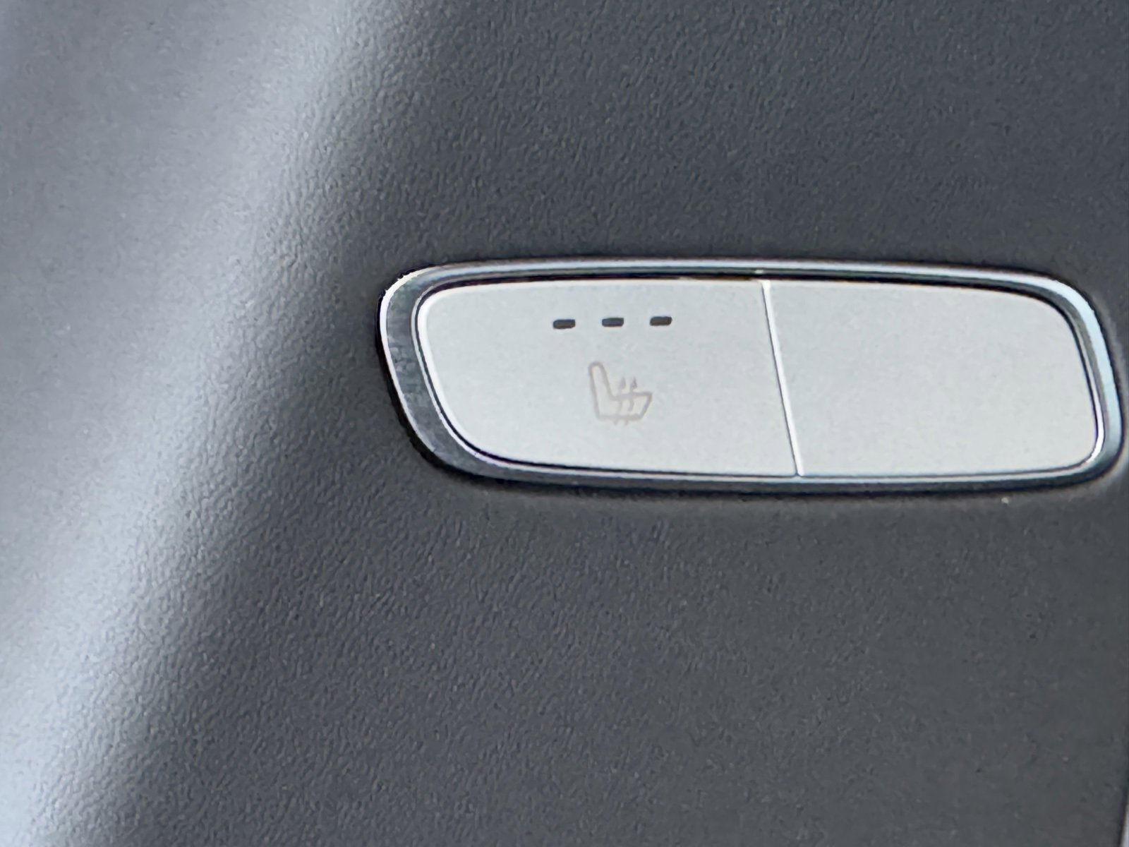 Used 2024 Mercedes-Benz G 550 image 24