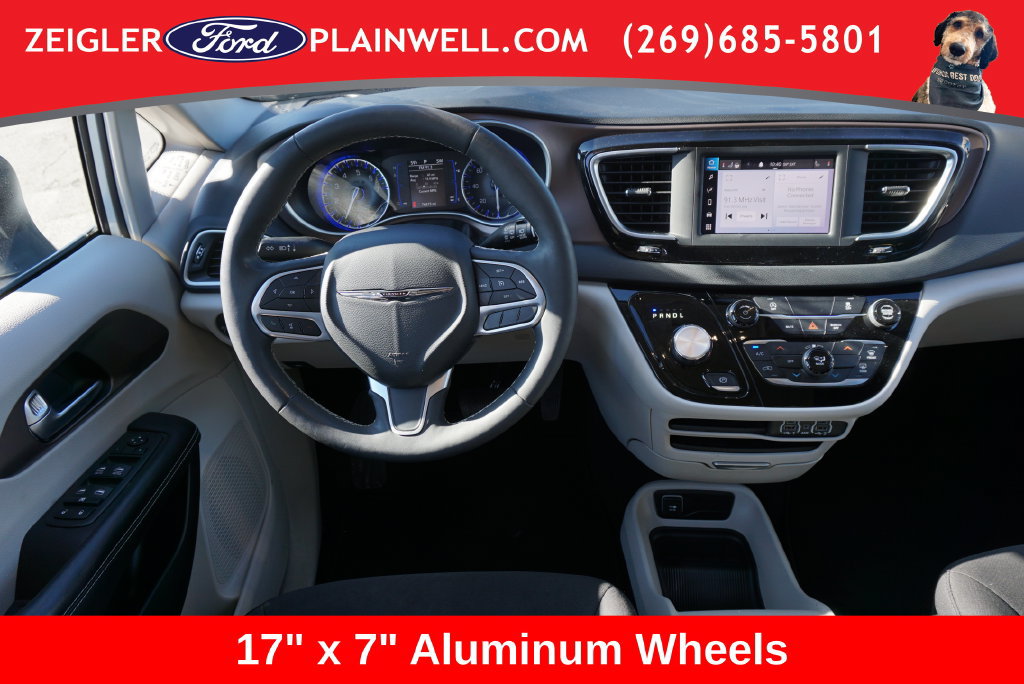 Used 2023 Chrysler Voyager LX FWD image 15