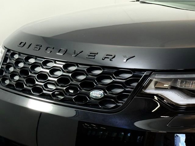 Certified 2025 Land Rover Discovery Dynamic SE image 15
