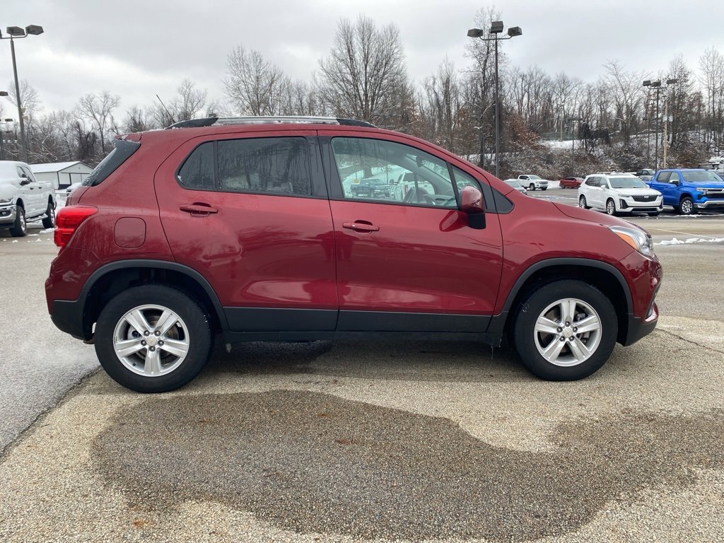 Certified 2022 Chevrolet Trax LT w/ Driver Confidence Package video 2