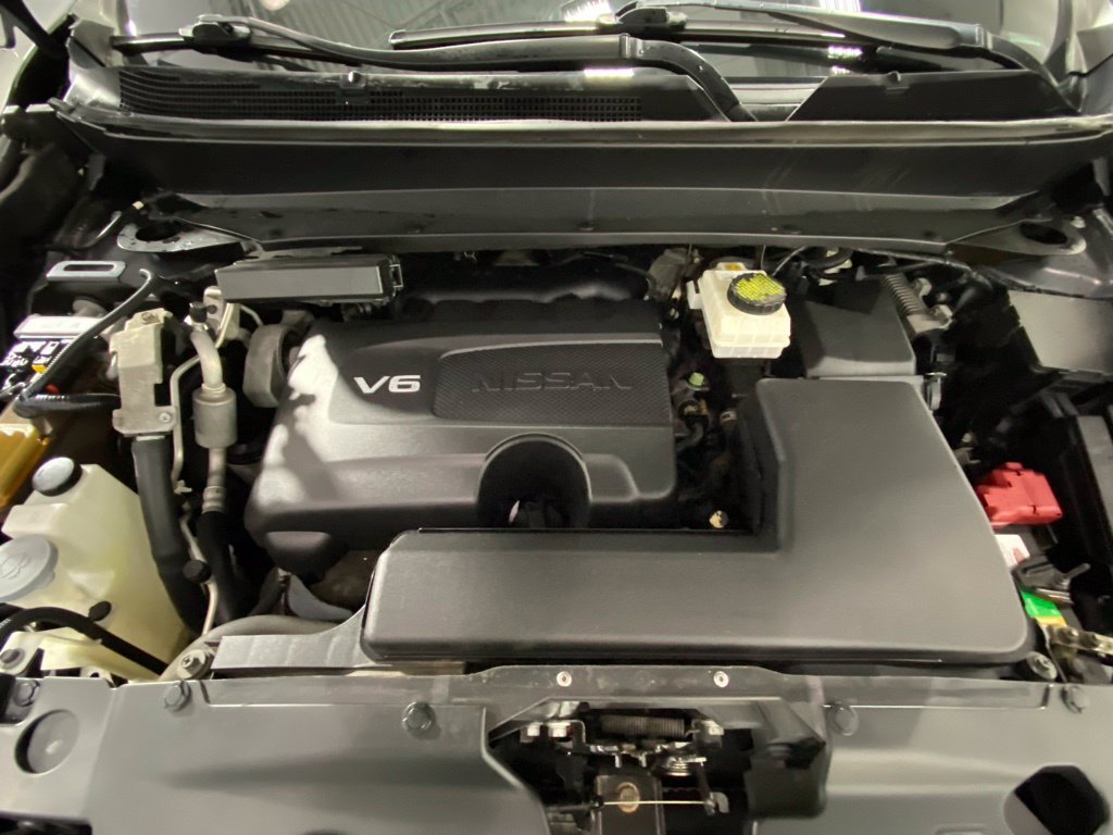 Used 2017 Nissan Pathfinder SV AWD/4WD image 12