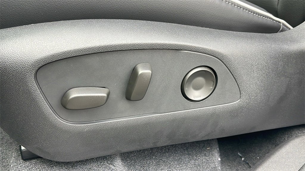 New 2026 Buick Enclave Sport Touring w/ Power Package image 11