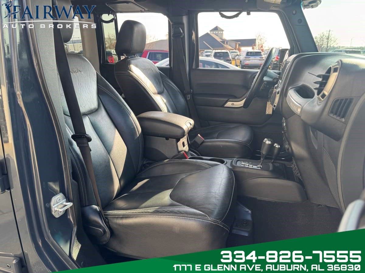 Used 2016 Jeep Wrangler Unlimited Sahara w/ Max Tow Package image 12