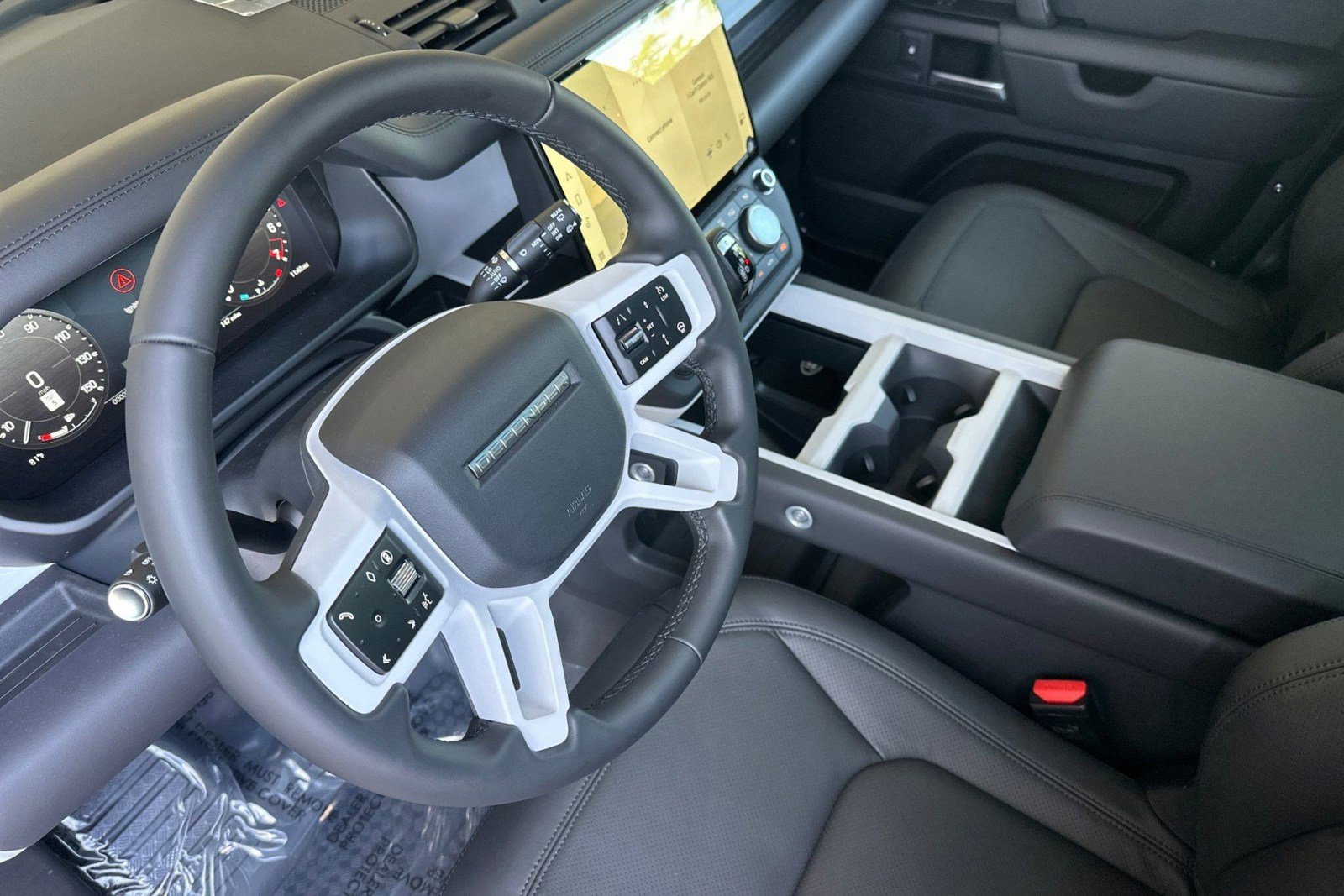 New 2026 Land Rover Defender 110 X-Dynamic SE AWD/4WD image 4