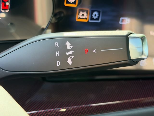 New 2027 Chevrolet Traverse RS FWD image 20