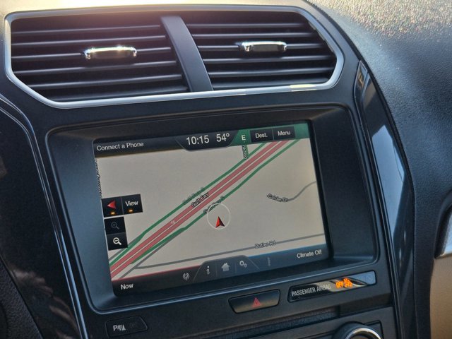 Used 2016 Ford Explorer XLT w/ Equipment Group 202A FWD image 13