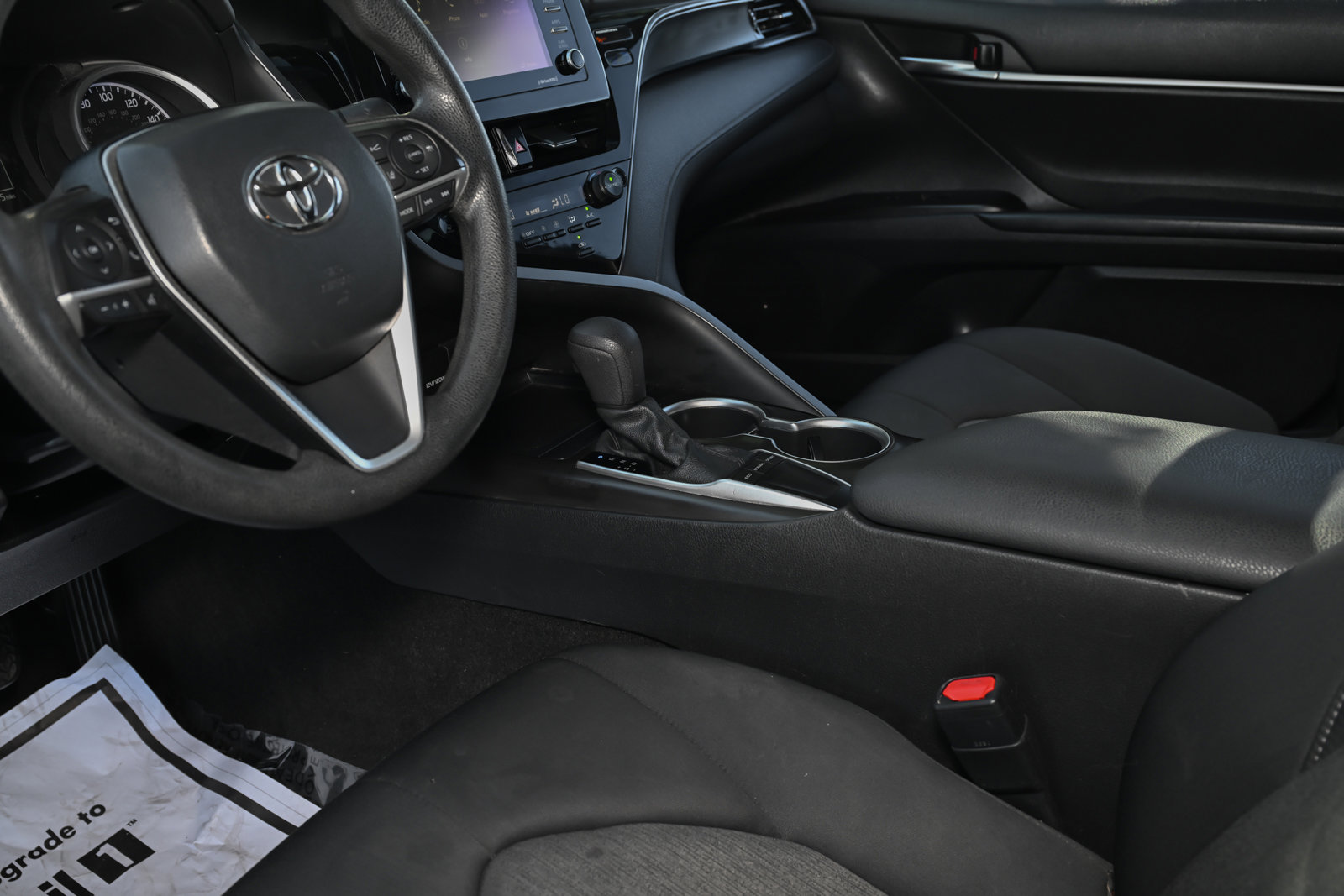 Used 2022 Toyota Camry LE w/ Carpet Mat Package (TMS) image 33