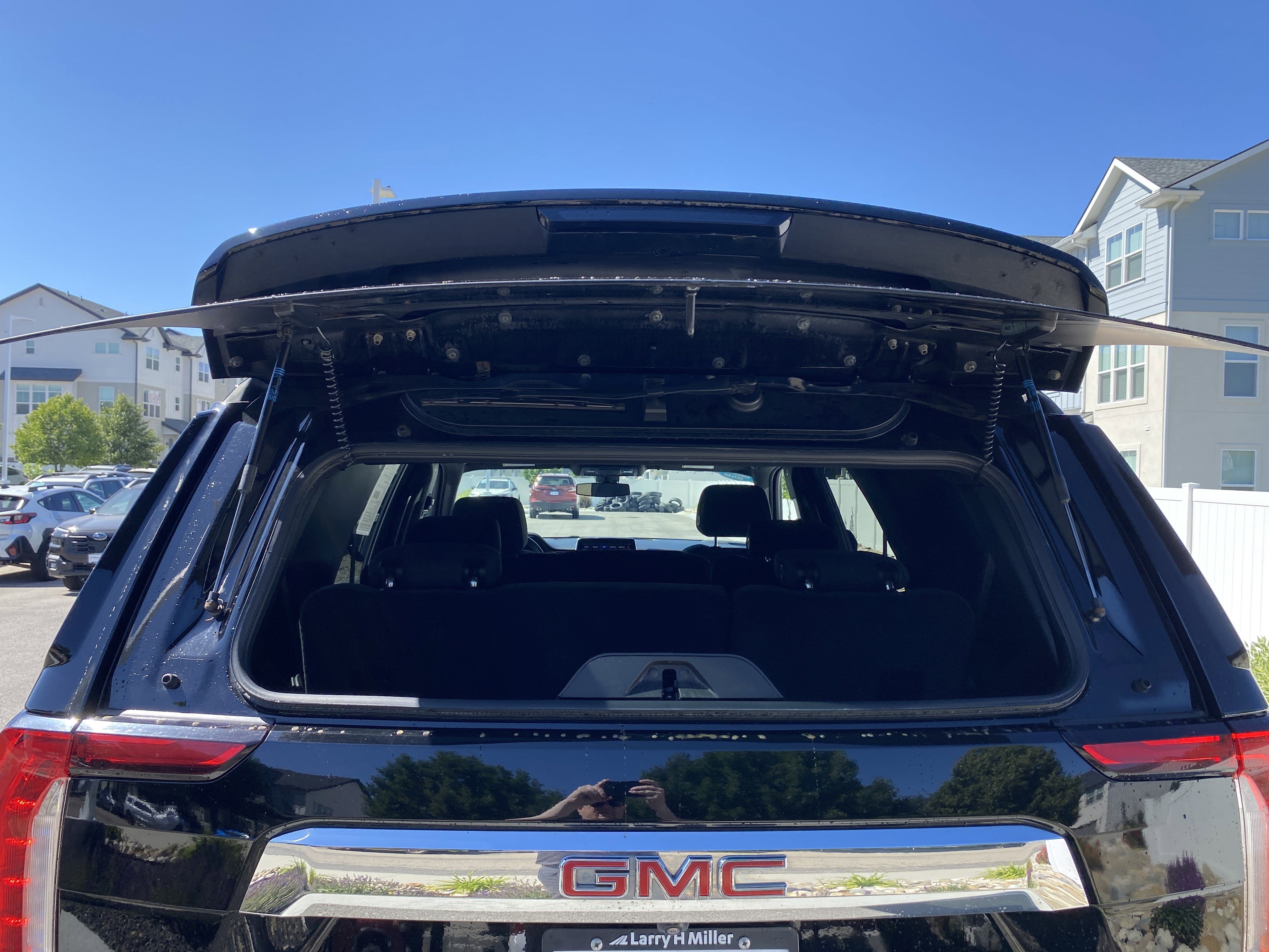 Used 2021 GMC Yukon SLE AWD/4WD image 36
