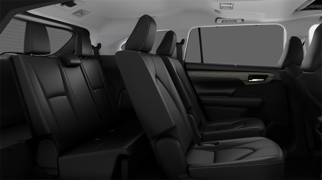 New 2025 Toyota Highlander Limited image 29
