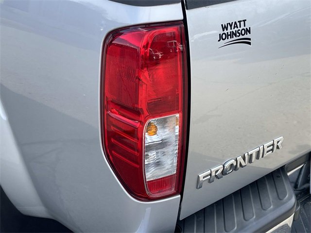 Used 2013 Nissan Frontier SV image 10