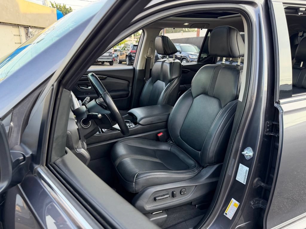 Used 2023 Honda Pilot Touring image 21