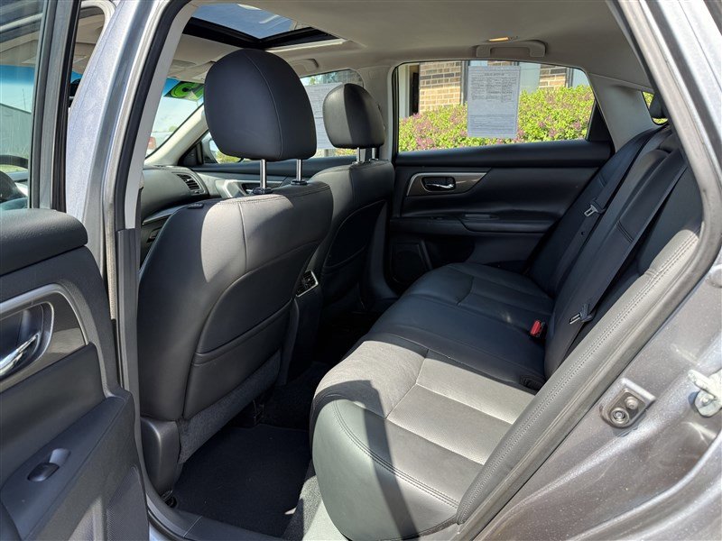 Used 2015 Nissan Altima 3.5 SL FWD image 6
