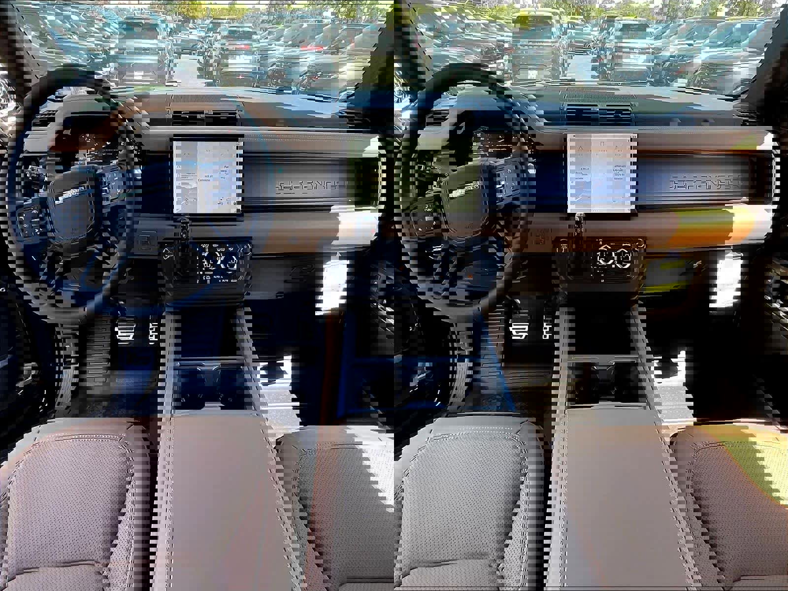 New 2025 Land Rover Defender 90 V8 image 7