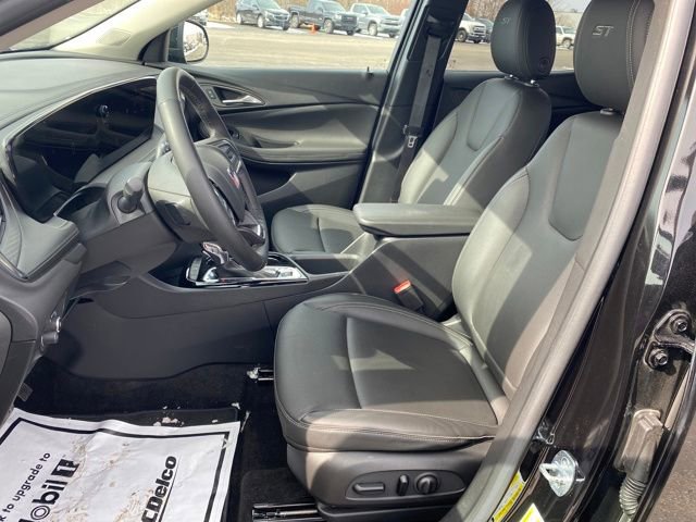 Used 2024 Buick Encore GX Sport Touring w/ Comfort Package image 15