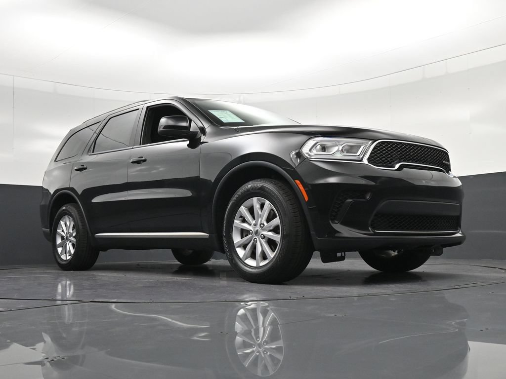 Used 2024 Dodge Durango SXT w/ 3rd Row Seating Group RWD image 32