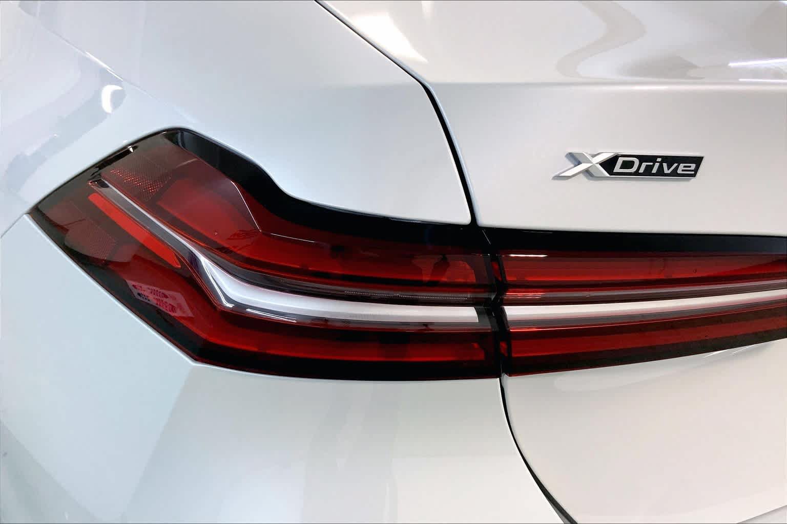 New 2024 BMW 530i xDrive w/ M Sport Package AWD/4WD image 14