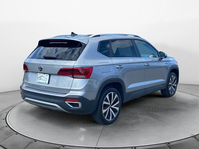 Used 2024 Volkswagen Taos SE FWD image 5