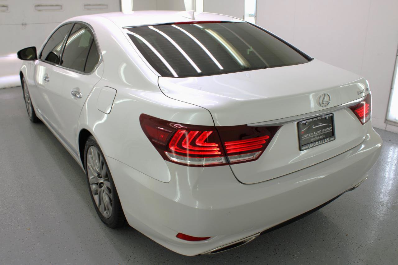 Used 2017 Lexus LS 460 w/ Comfort Package RWD image 7