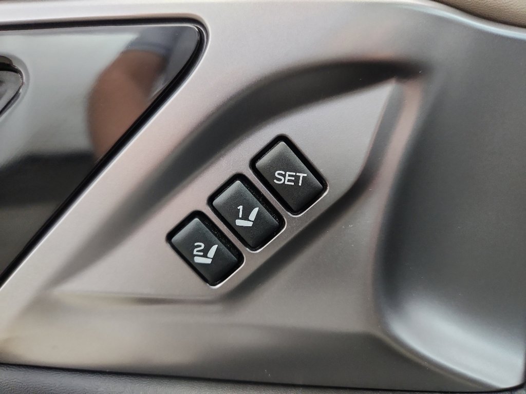 Used 2020 Subaru Outback Limited AWD/4WD image 10