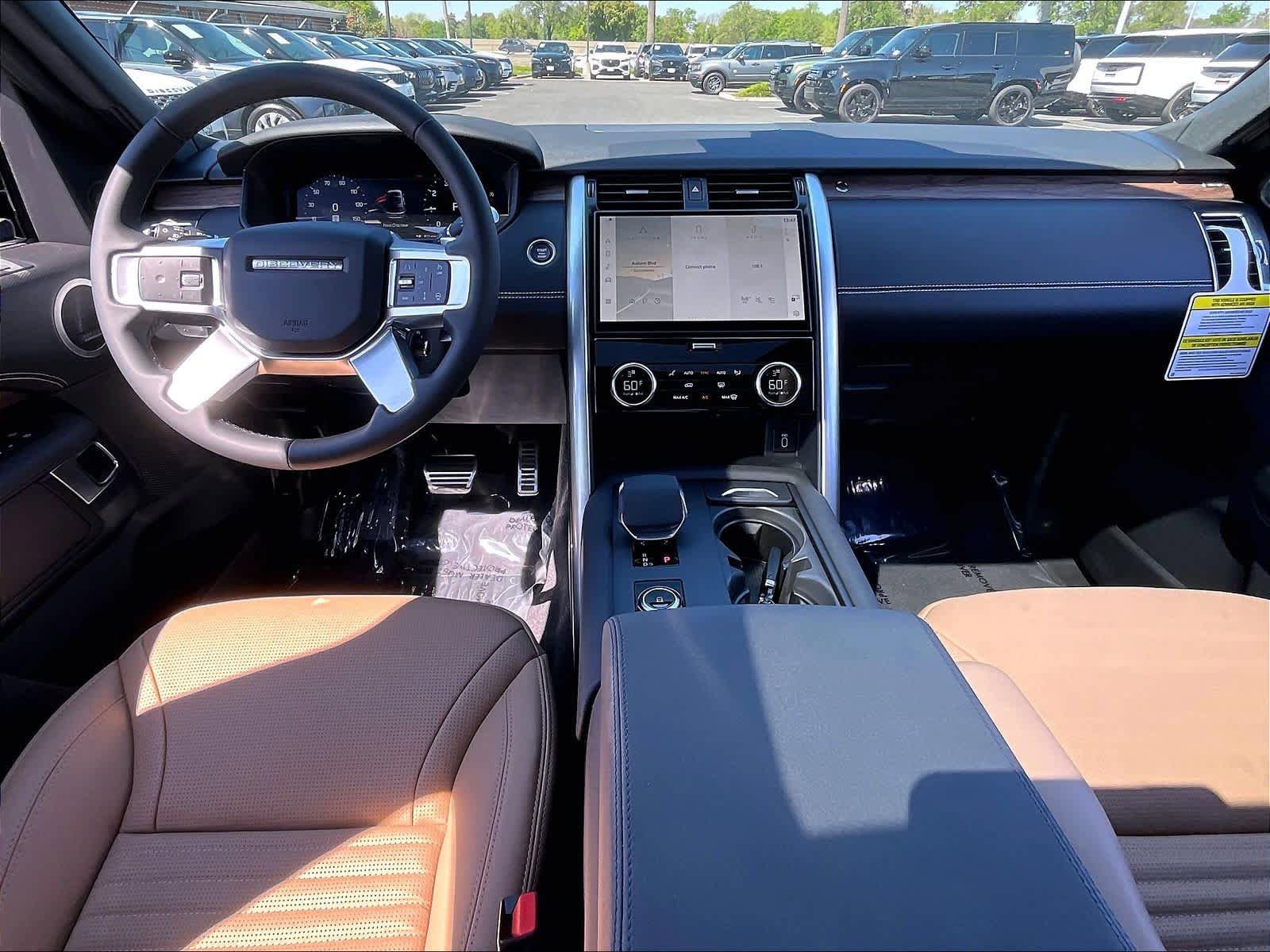 New 2026 Land Rover Discovery Dynamic SE AWD/4WD image 7