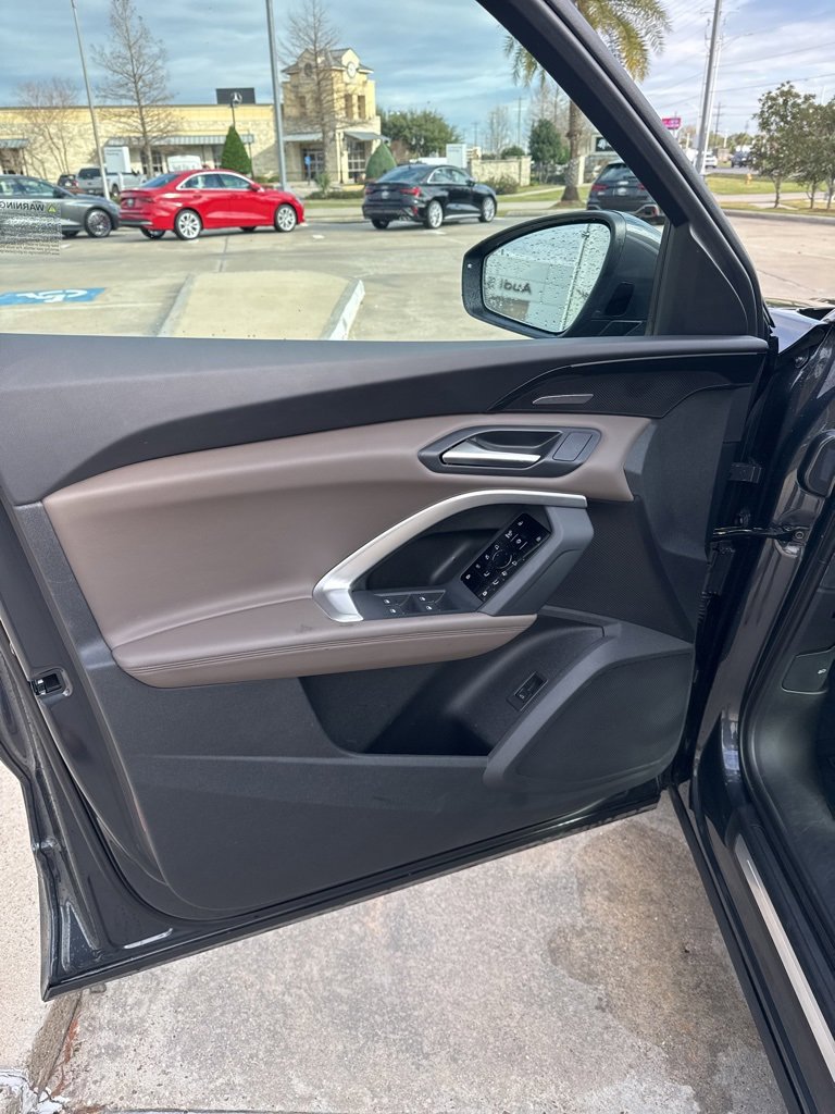 Used 2025 Audi Q5 Premium Plus w/ Premium Plus image 7