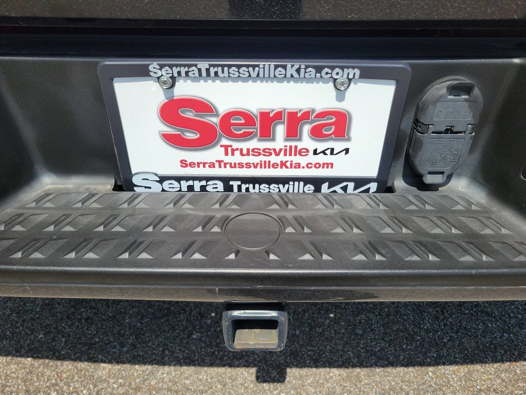 Used 2017 Nissan Titan PRO-4X AWD/4WD image 32