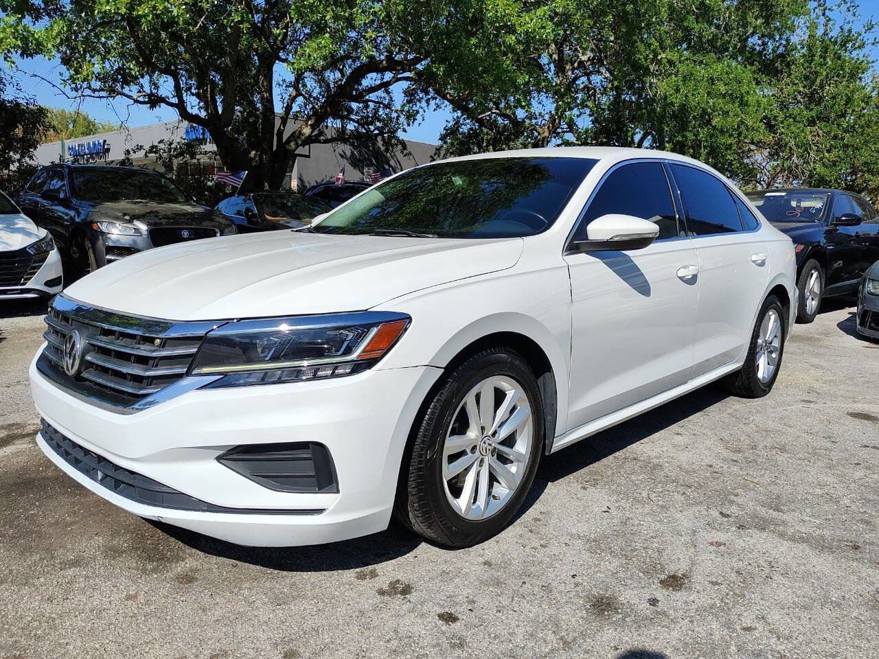 Used 2020 Volkswagen Passat 2.0T SE FWD image 19
