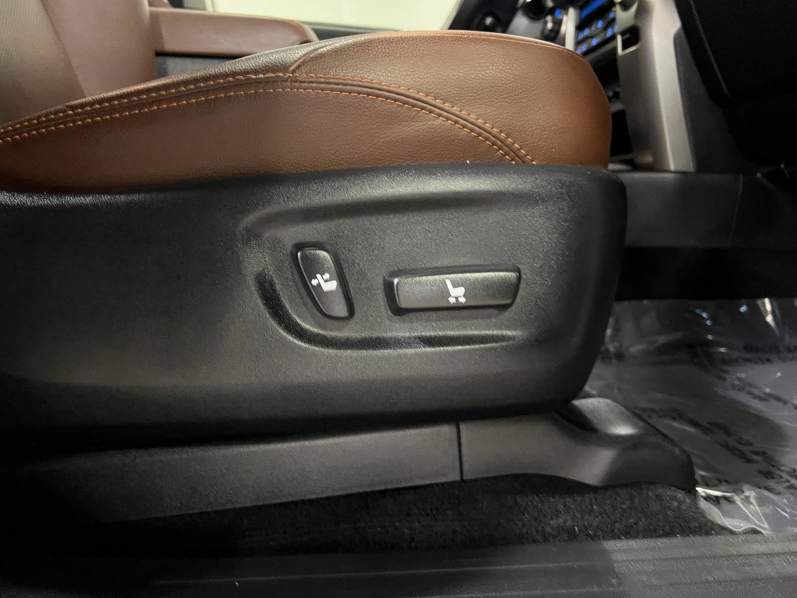 Used 2023 Toyota 4Runner Limited image 38