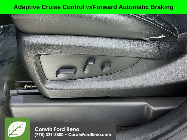 Used 2018 GMC Yukon XL SLT w/ Open Road Package AWD/4WD image 19