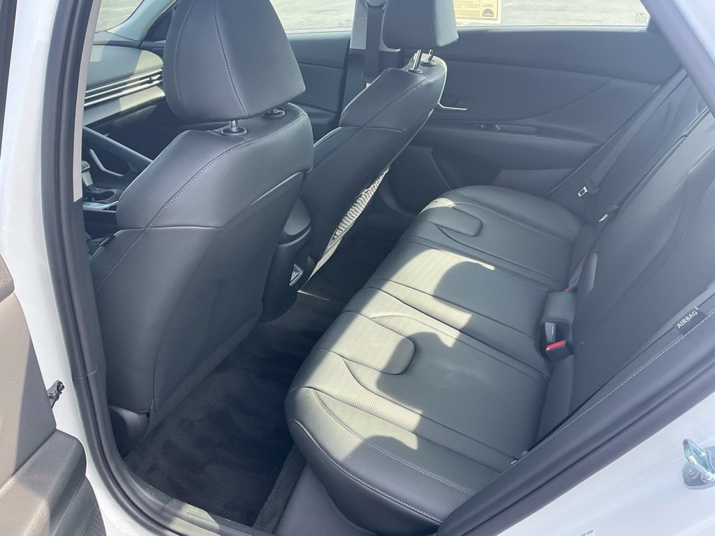 Certified 2026 Hyundai Elantra Limited FWD image 28