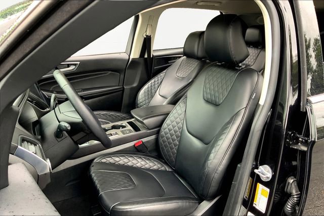 Used 2024 Ford Edge Titanium image 15