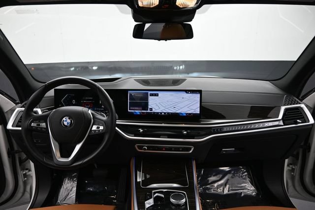 Used 2024 BMW X5 xDrive40i w/ Premium Package AWD/4WD image 15