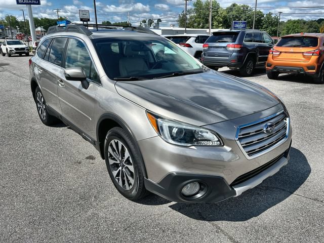 Used 2016 Subaru Outback 2.5i Limited AWD/4WD image 11