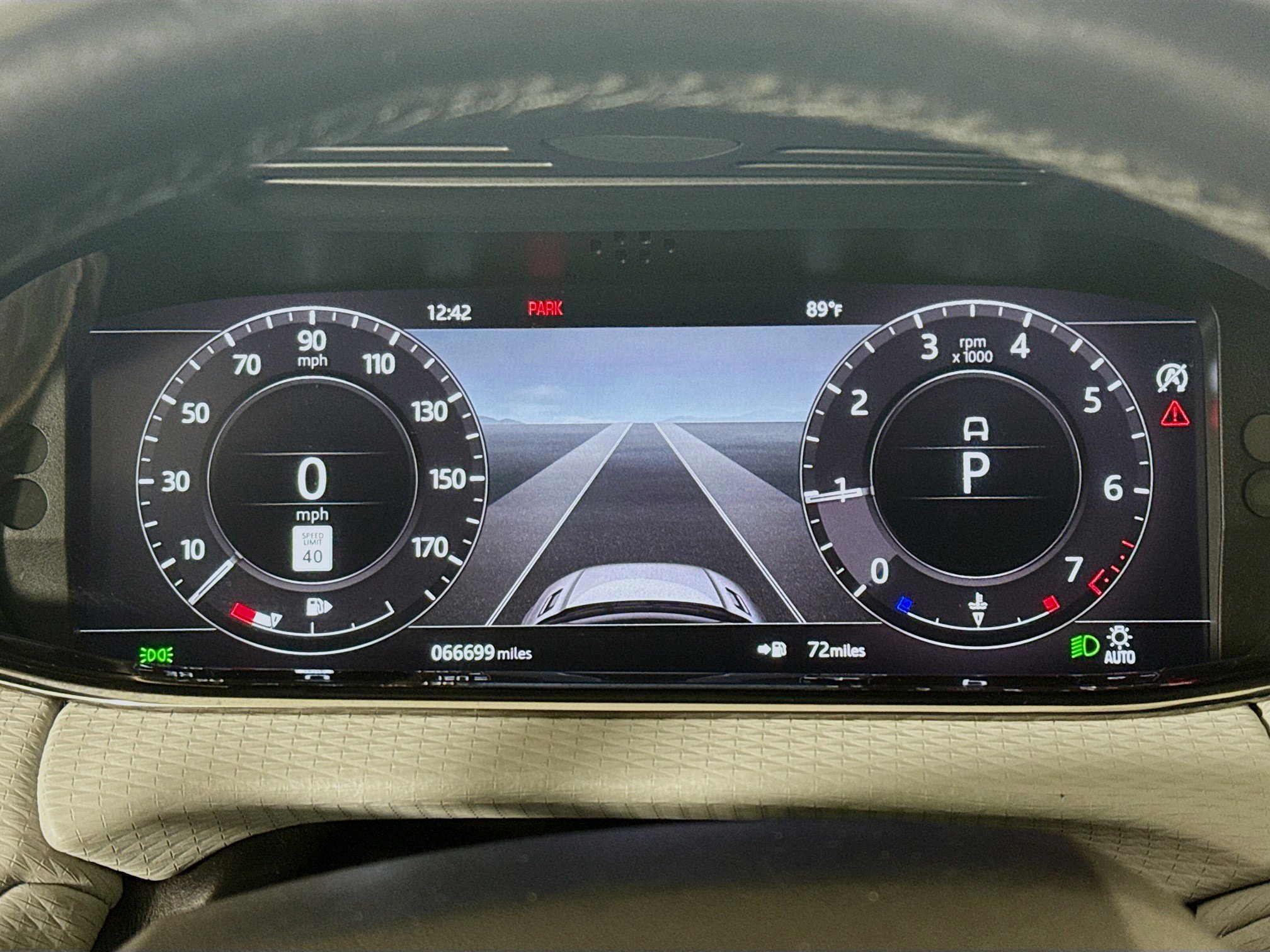 Used 2020 Land Rover Range Rover Evoque R-Dynamic S image 16