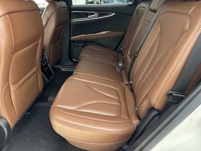 Used 2021 Lincoln Nautilus Reserve w/ Cargo Utility Package AWD/4WD image 16