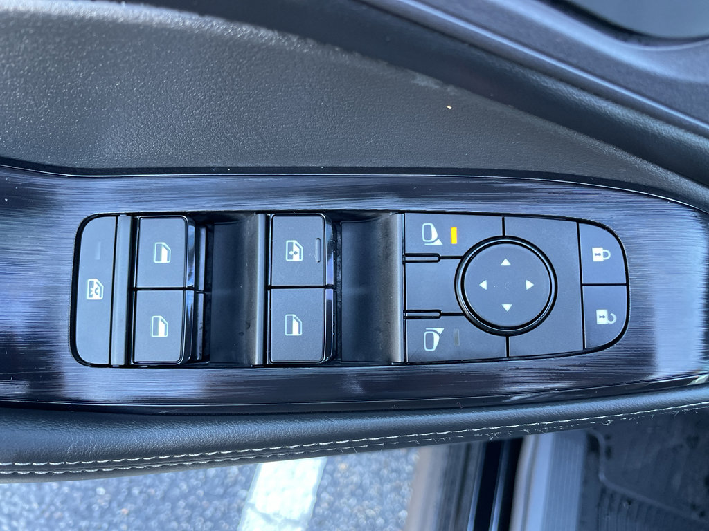 New 2026 Nissan Rogue SV image 9