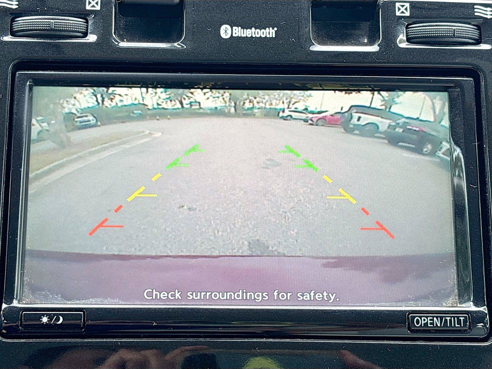 Used 2016 Nissan Leaf SV FWD image 14
