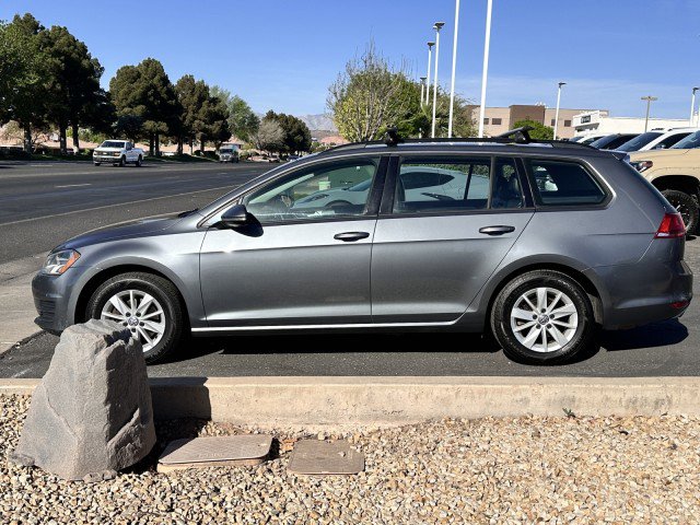 Used 2015 Volkswagen Golf S image 6