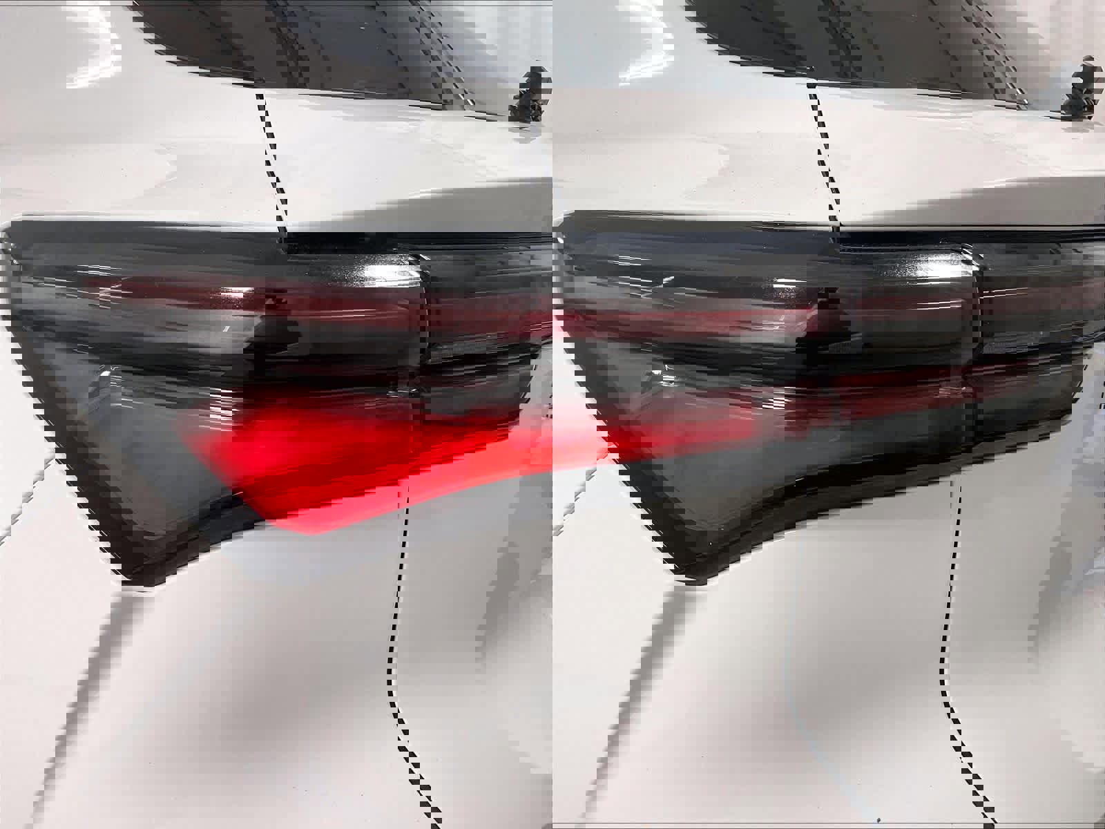 Used 2025 Chevrolet Equinox EV LT image 34