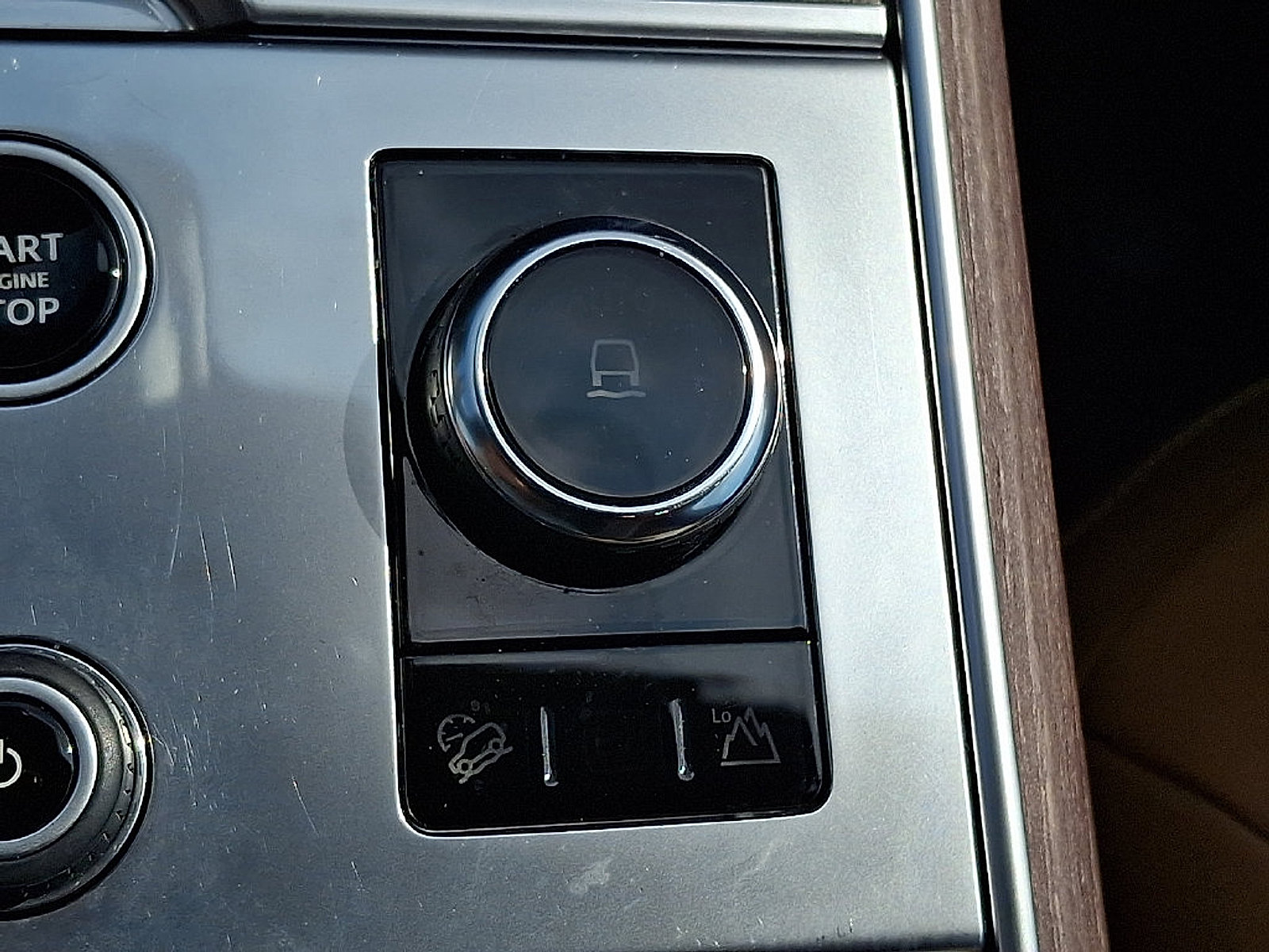 Certified 2023 Land Rover Range Rover SE AWD/4WD image 28