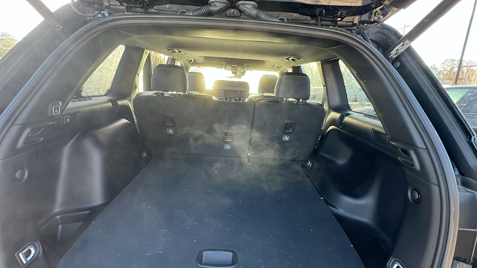 Used 2025 Jeep Grand Cherokee Altitude image 13