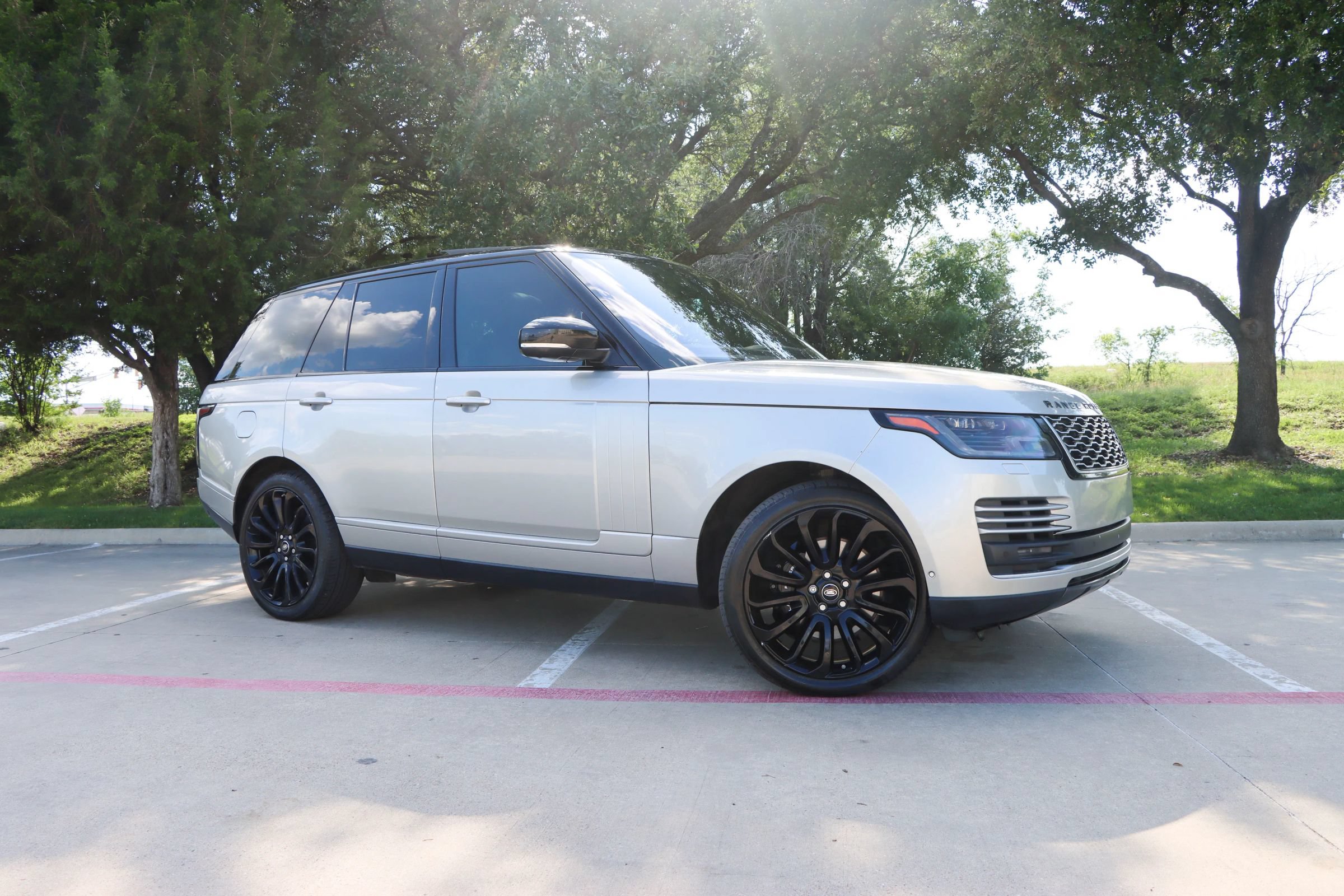Used 2019 Land Rover Range Rover HSE AWD/4WD image 1