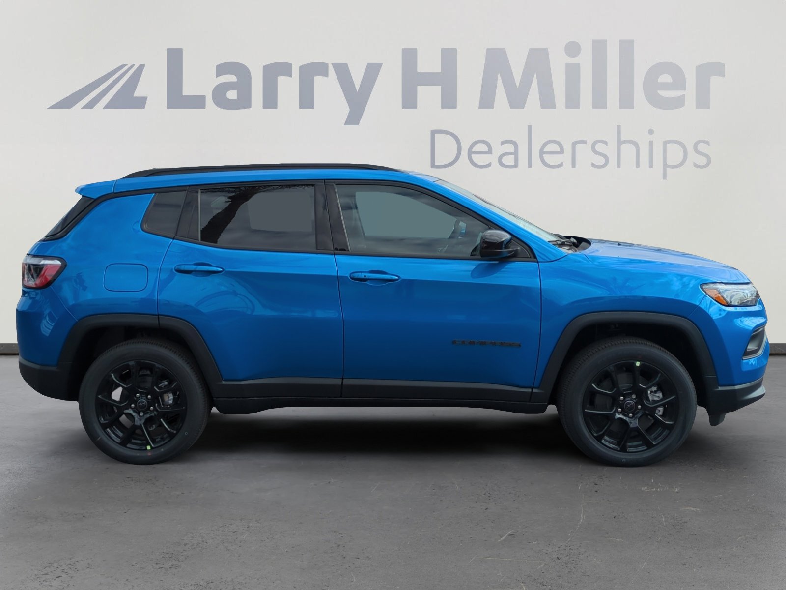 New 2026 Jeep Compass Latitude image 6