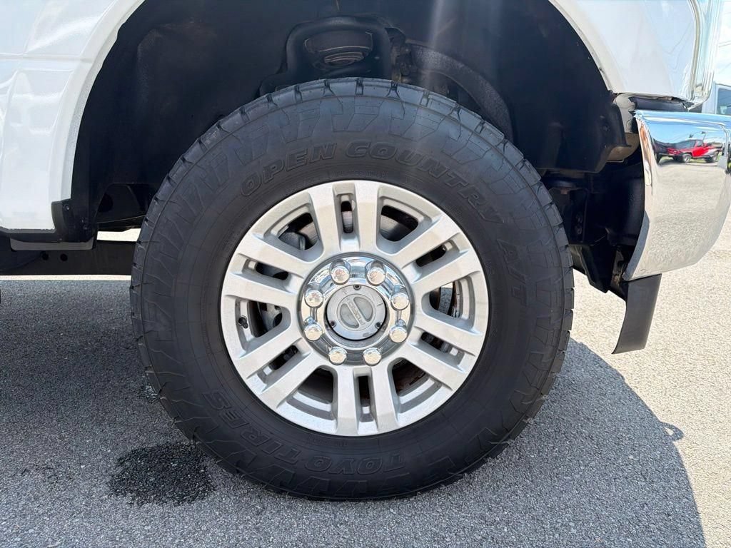 Used 2017 Ford F250 XLT AWD/4WD image 13